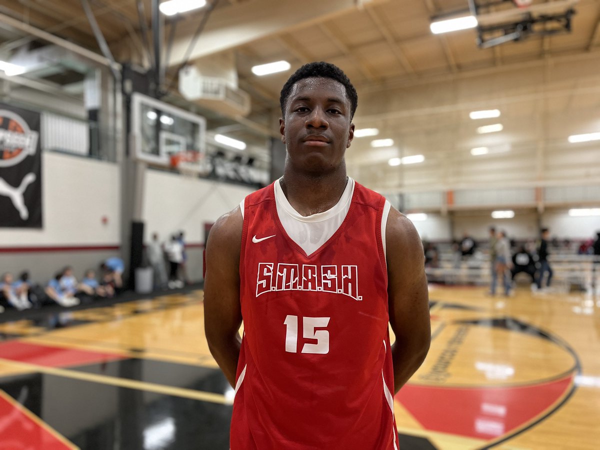 HoopSeenGA's tweet photo. Jonathan Larose (@Jlarose45) was impressive for Team S.M.A.S.H. He did a little bit of everything for them in a win. Double-digit scoring, playmaking forward, rebounding, defense. Everything. https://t.co/muqaNOctwA