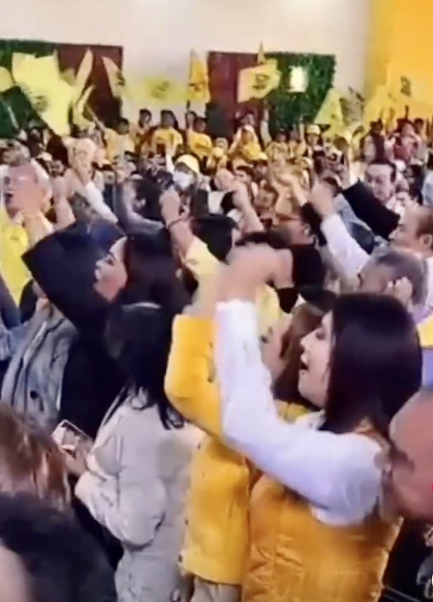 34 años de lucha del @PRD defendiendo nuestros ideales de la verdadera izquierda 🔆