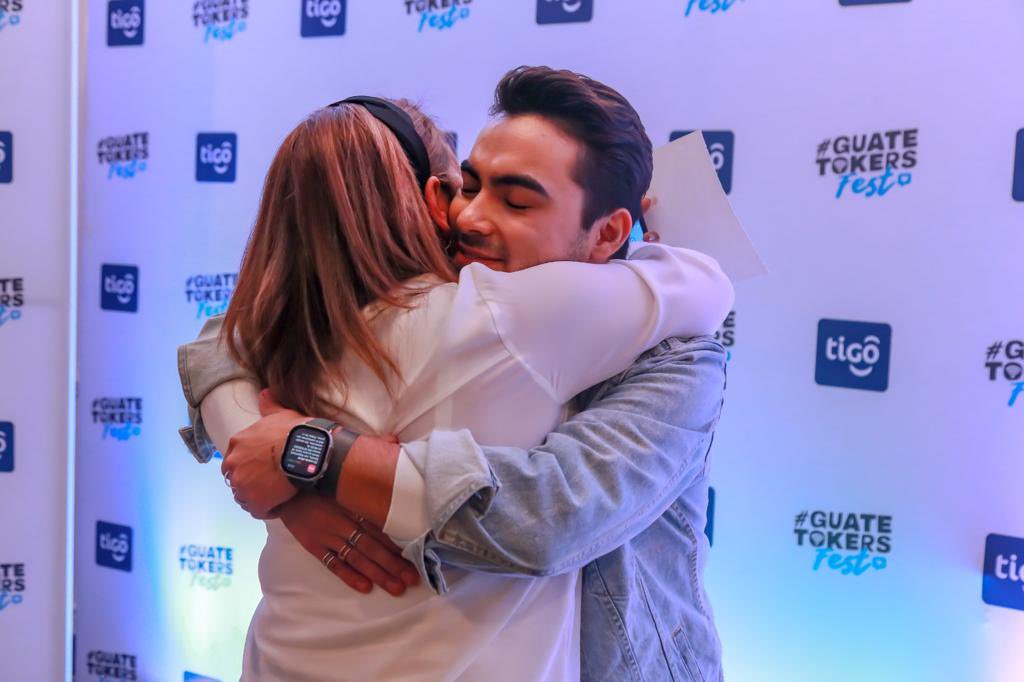 Estás fotos se comentan con el #GuatetokersFest ✨ mucho amor y agradecimiento por esta conexión con mi Ohana 💚 gracias por tanto familia. ¡Gracias Tigo! ✨<a href="/Tigo_GT/">Tigo Guatemala</a>