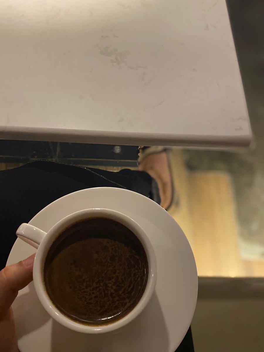 ASHWAQ1995o's tweet photo. - تعال نسرق الوقت ونشرب قهوه ☕️. https://t.co/F5Jkbewbk4