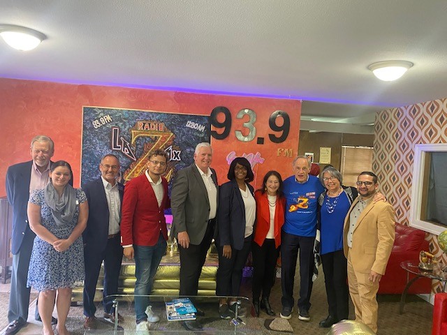 SBA_Delaware's tweet photo. For the @SBA_Delaware team, there was no better time than #NationalSmallBusinessWeek to visit @ZMXradio in @CityOfSeaford with @SenatorCarper, @scoredelaware, @dsbdc and @SBA_Delaware's 2023 'Masley Small Business Award' winner La Plaza Delaware! https://t.co/POPu4m50Jb