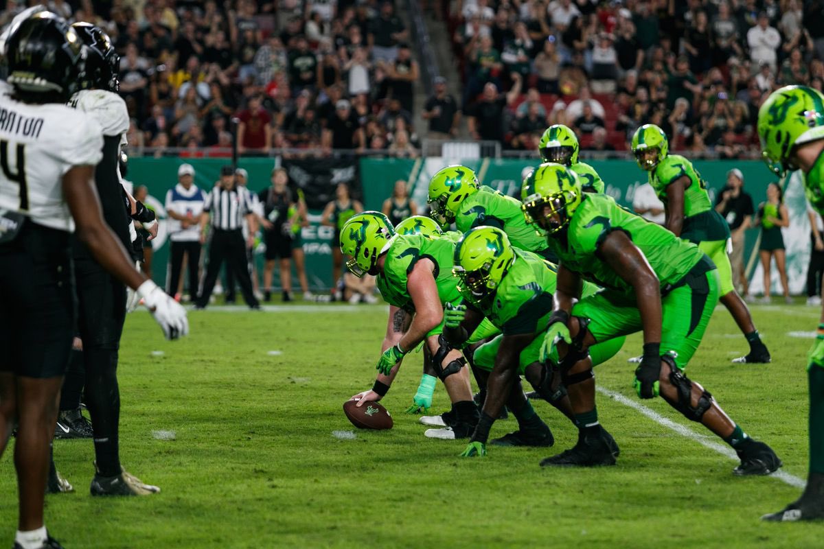 BenBeymer's tweet photo. Blessed to receive my second offer from  USF!!! @CoachBahler @CoachHoodie @CoachGolesh @yo_coach_sass @its_coach_sass @H2_Recruiting @MohrRecruiting @USFFootball @larryblustein @coach_thamas66 @DylanOliver23 @DrewBeymer https://t.co/d9hqSejEW5