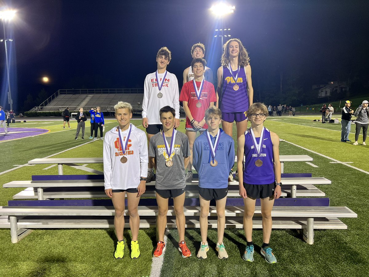 HempfieldAreaTF's tweet photo. Congratulations to sophomore @lmsnider07 in taking 6th in the 3200 with a PR of 9:46.33! https://t.co/L8efIfXMKa