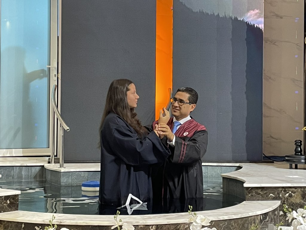 AdventistasUPS's tweet image. Adriana por la gracia de Dios nace esta noche en el programa de Revive2023 “Actitudes”

#Revive2023 #UPS #Actitudes