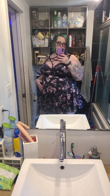 Loved today's look https://t.co/c7ocdMyHqo<a href="/tag/titties"class="tags"><span>#titties</span></a>