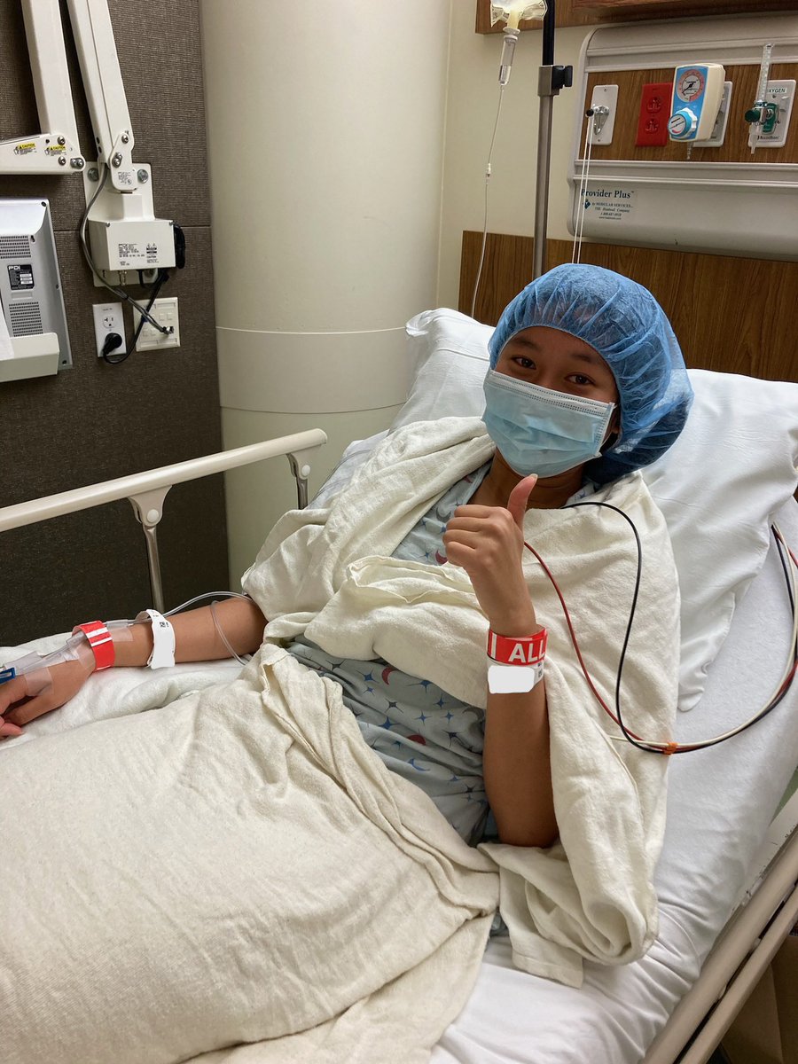 nmchan07's tweet photo. Today is officially four weeks post-op! Through all the trials, pain, and struggles, I've felt the love and support of my surgical and rehab team, my friends, teammates, teachers, coaches, and family. Thank you! One month down, more milestones to reach! https://t.co/jRNFMyMBEg