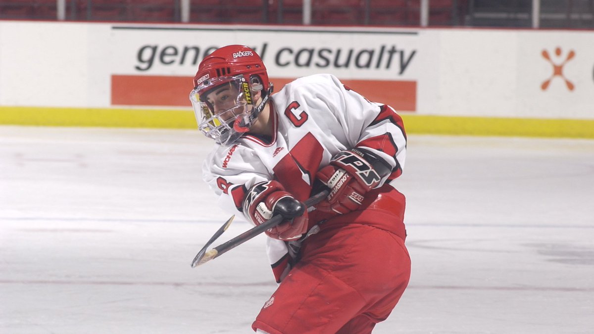 Wisconsin Hockey tweet media