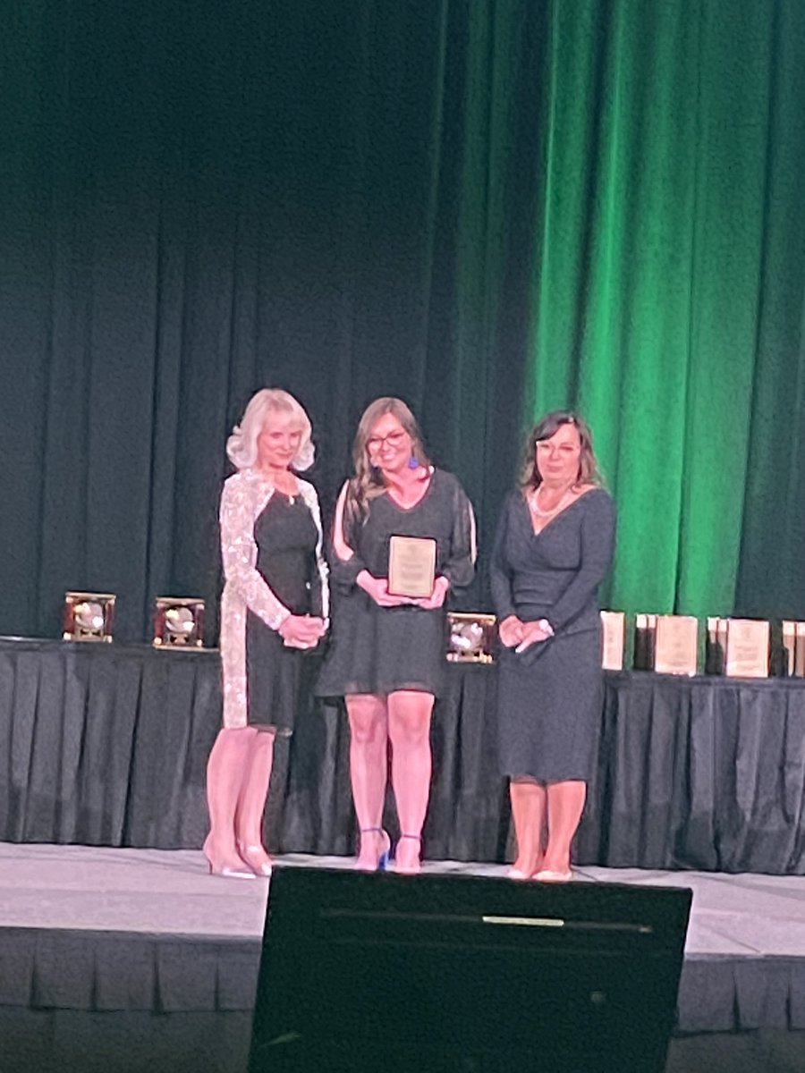 There’s my girl #EOTY47 <a href="/missdulowski/">Miss Dulowski</a> #soproud