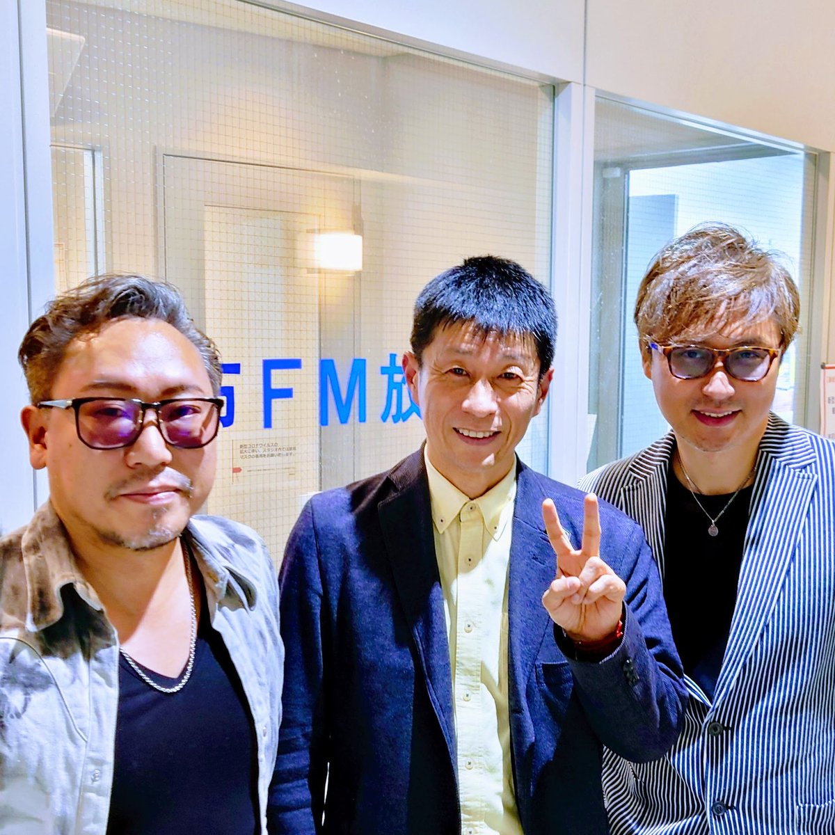 IwashitaSeika's tweet photo. #調布FM きょう5/6土12:00-
「J-BLOODのポップンロールコレクション」

タレント #山田雅人 さんゲスト最終週
前半は #渡る世間は鬼ばかり 秘話
後半は #やしきたかじん さんの思い出

#リスラジ で聴ける⇒ https://t.co/0VJRC9s1Q1
[全国のラジオ局→関東→調布FM] 
詳細 https://t.co/bqFbGMdtYr https://t.co/DXf9g8wCff