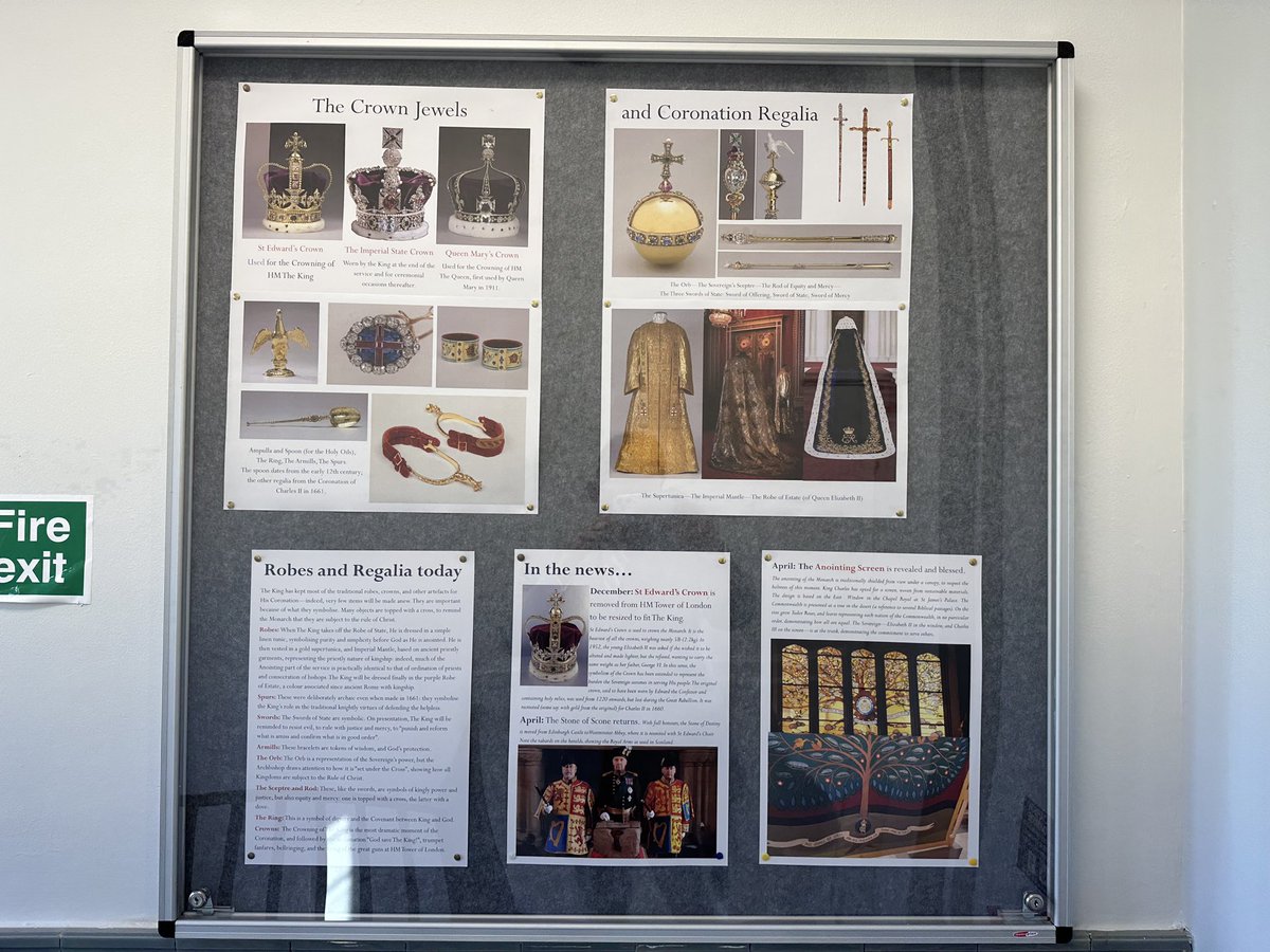 CoronationCount's tweet image. A fine historical display.