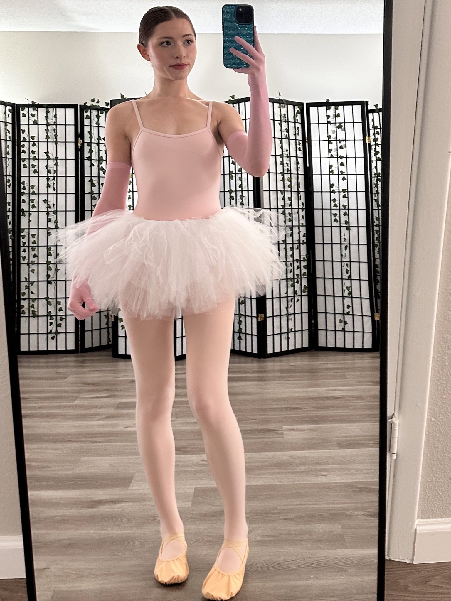 myra moans 🩵 on Twitter " TeamSkeet’s version of swan lake 😁 shout out