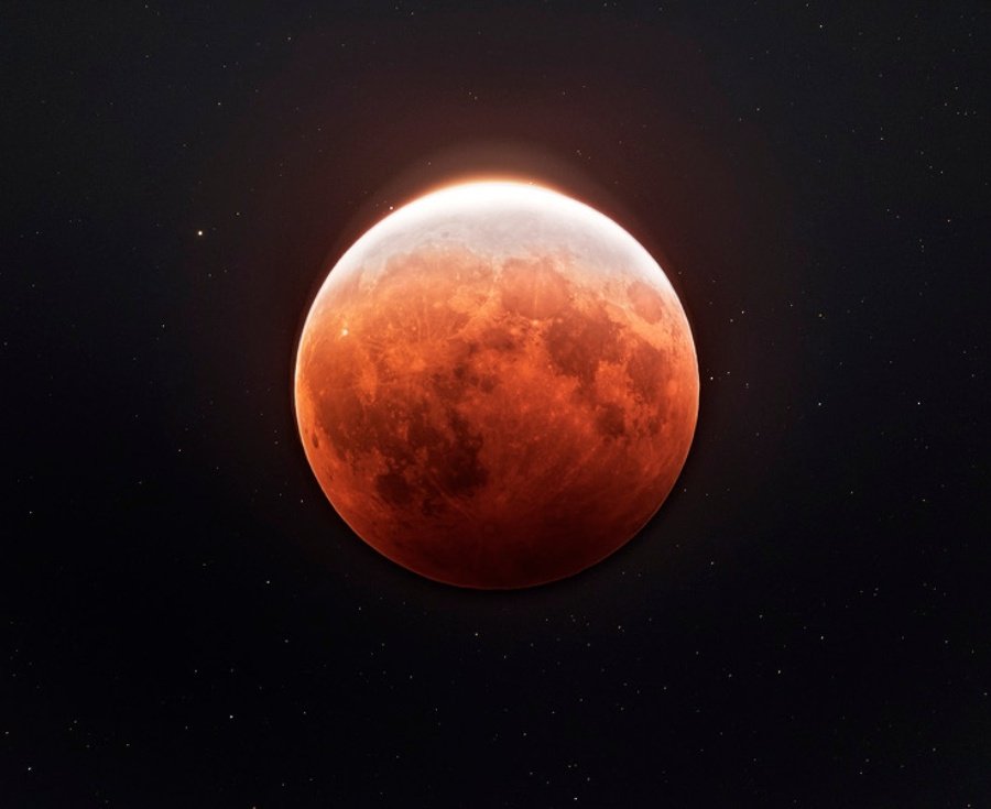 dereckivxn's tweet photo. Que mágica es la luna✨ https://t.co/Y5WliTLPT9