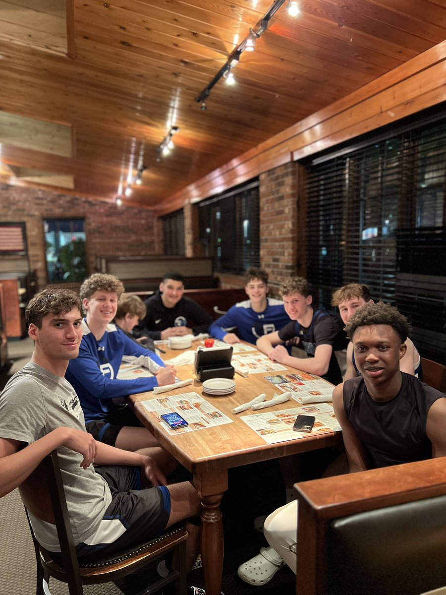 amontano23's tweet photo. Team bonding, after our 1st win today!! Bigger than just basketball!! Great team effort, keep that energy going this weekend boys!! @DiegoMontano06 @OmariEvans10_ @NoahSabodor @bradyconner_21 @HenderlongKolby @masonp1198 @ryanfraker13 https://t.co/sHQk5p3Pnz
