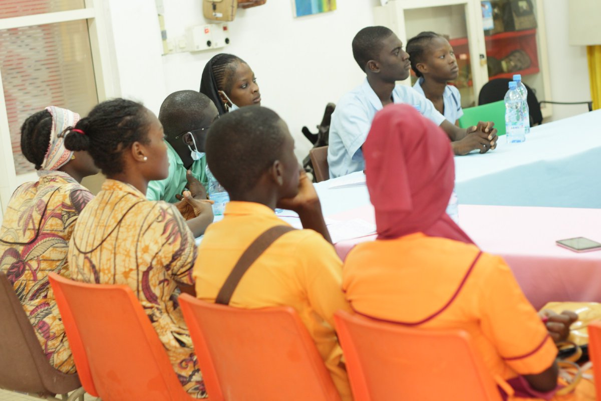 AfGaroua's tweet photo. 🎯Journée mondiale de la liberté de la presse
Atelier de formation au journalisme citoyen avec les membres des clubs journaux des lycées collèges de la ville de Garoua.
Merci à nos formateurs: Elhadj Essiakou Saliou et Télesphore Mbondo

NB: En collaboration avec @SNJC_Cameroun https://t.co/KXjNhHyhKX