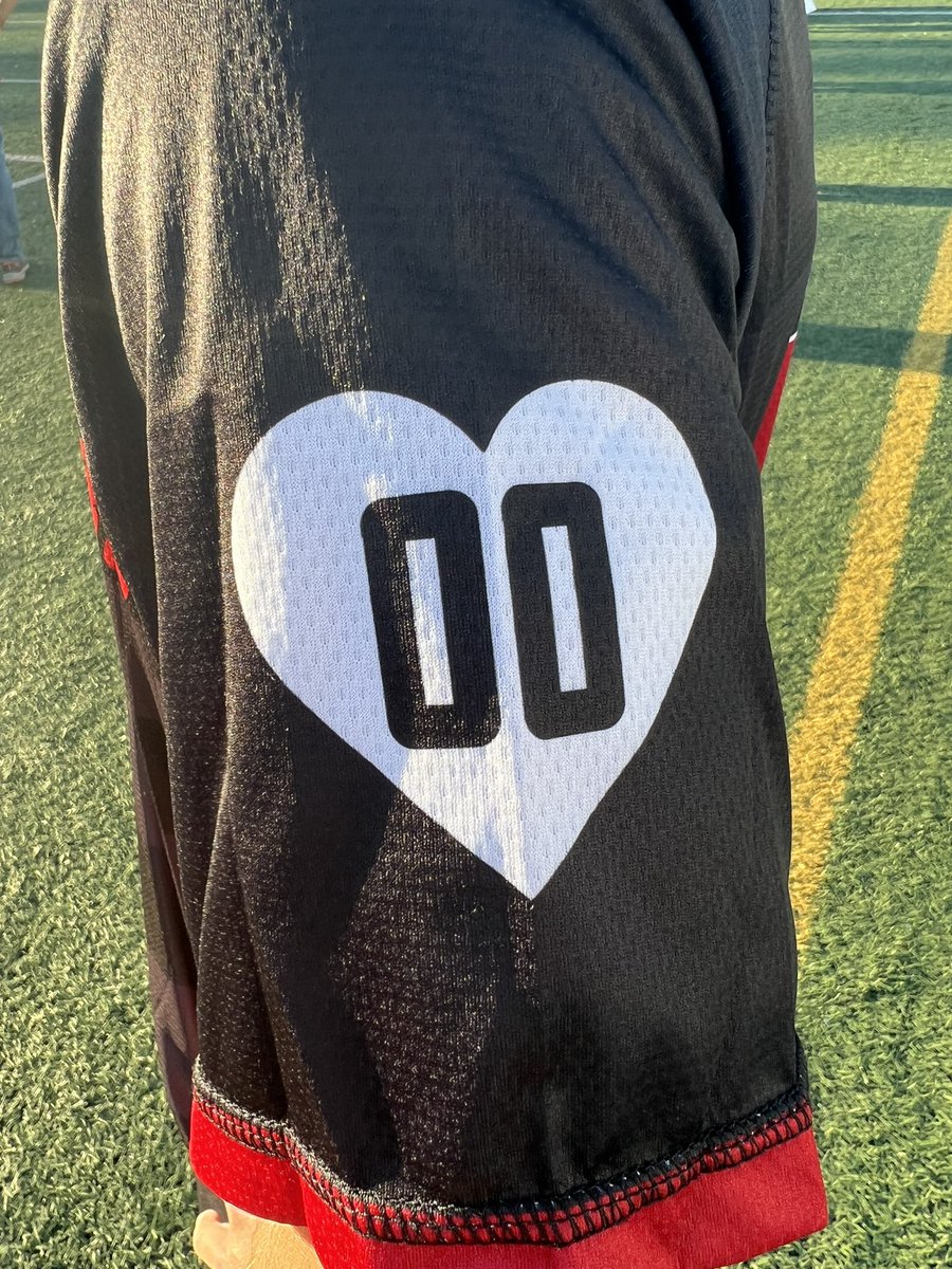The <a href="/SDGrowlers/">San Diego Growlers</a> honoring <a href="/Goose00Helton/">Jonathan Helton</a> on their jersey sleeve as they open their 2023 season tonight against the @ColoradoSummit. 

Today, Goose had his 25th surgery since January’s accident. Kaela Helton, co-Head Coach of the Growlers and Goose’s wife, said it went well.