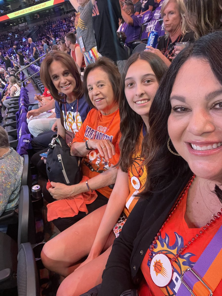 bcaretto's tweet photo. Go Suns!! #RallyTheValley @Suns  @FootprintCNTR  🔥🏀💜🧡 https://t.co/c54L18vO8W