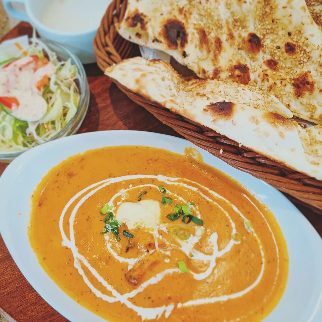 michiochips's tweet photo. バターチキンカレーおいしい😋 https://t.co/6vkHeSXYS4 https://t.co/mPX3wqj7W6