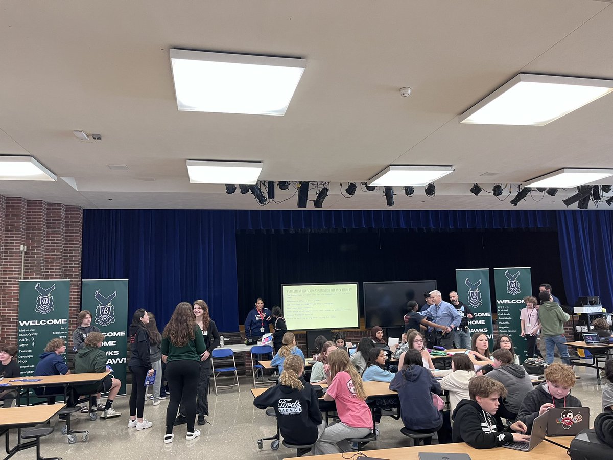 AngelaGinnan's tweet image. Thank you @BartlettHawksAD @_CoachVuk for coming to Wolf Country to connect with your future HAWKS!! #wegotthis #connection #buildrelationships #hawks #getinvolved