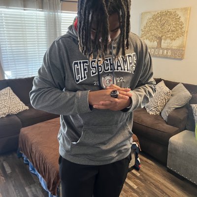 Blessed_Ced_02's tweet photo. #NewProfilePic https://t.co/TqLbkK5e5F