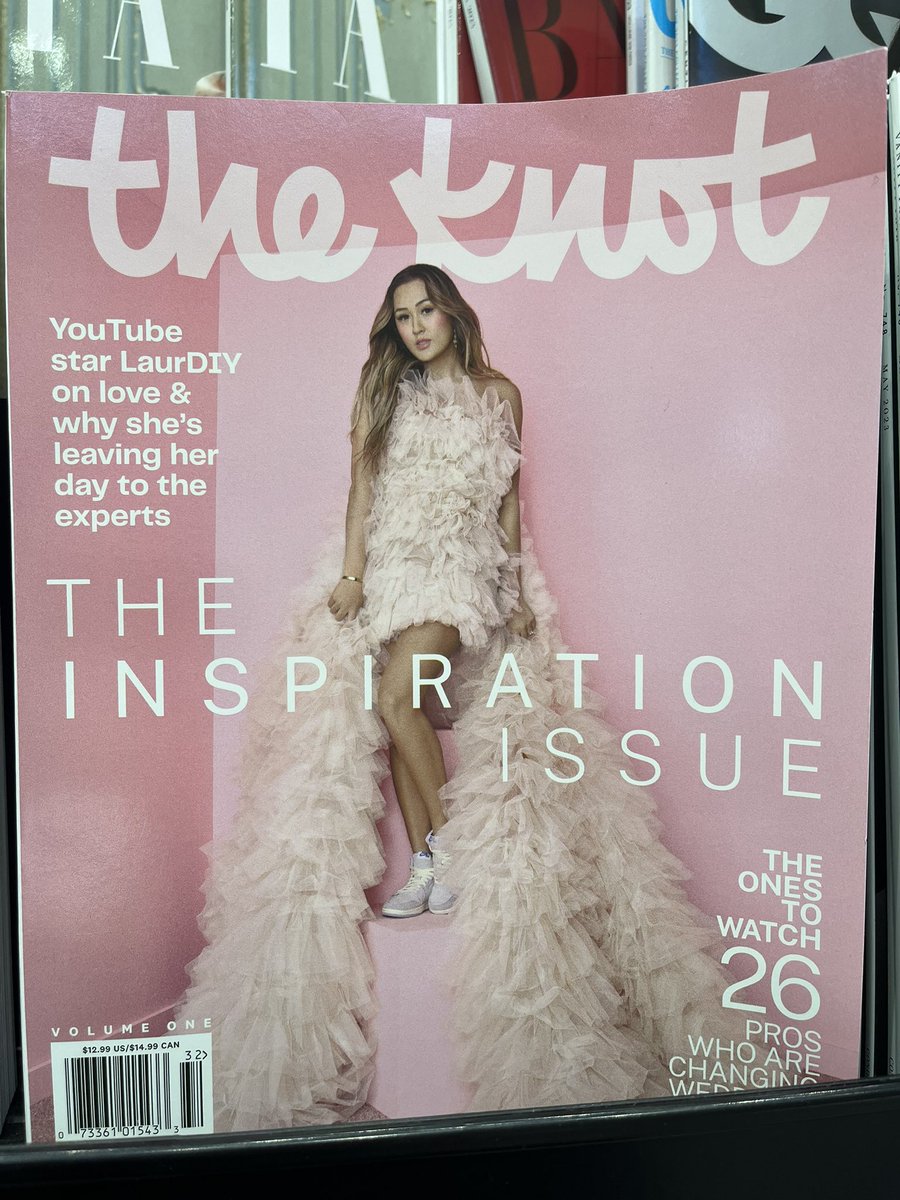 _FlowerInMyHair's tweet photo. Spotted @laurDIY https://t.co/5FQ0lZgU6j