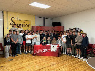 JoelWya43540015's tweet photo. Congrats to Aiden Simpson on continuing his football career at Missouri S &amp; T!! Zizzer Nation is proud of u!⚡️🏈💪🏼🔨⚒️ https://t.co/yZP3TNRLro