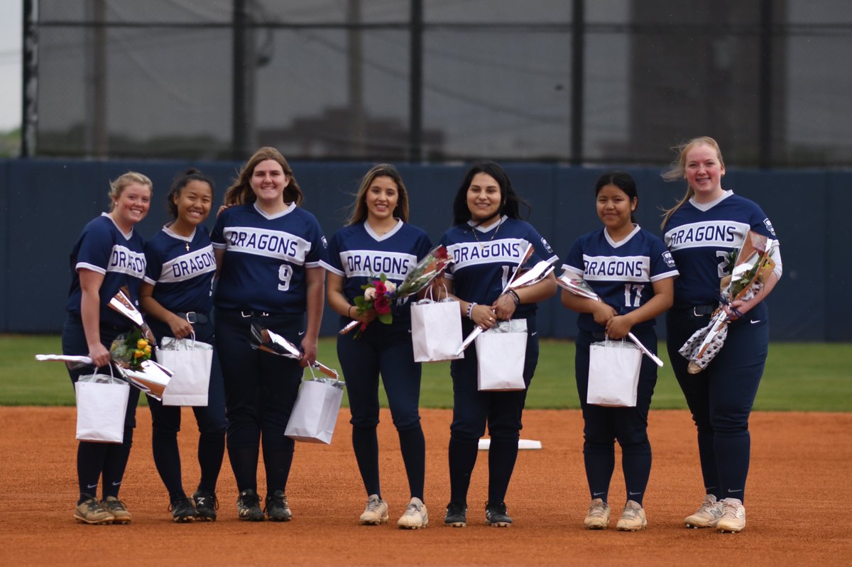 Congratulations to our Softball Seniors! 🥎 <a href="/WCAthleticDept/">Warren Central Athletics</a>