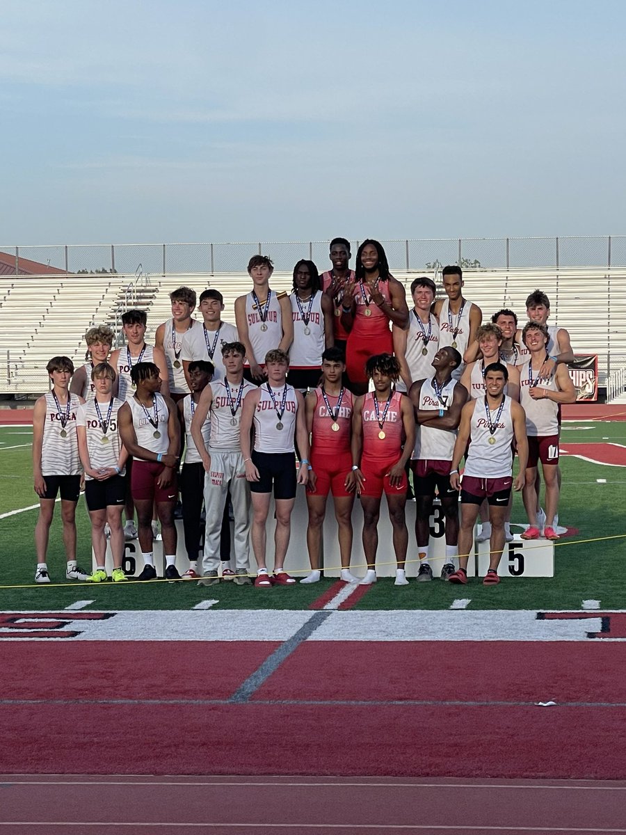 TrevorShankle's tweet photo. Fantastic start to the state track meet today. We had two girls qualify for the finals in the 100 &amp; 200, and the girls 4x100 team qualified with the fastest time. And to top it all off both of our 4x200 teams made the podium! https://t.co/8MACtSJT5L