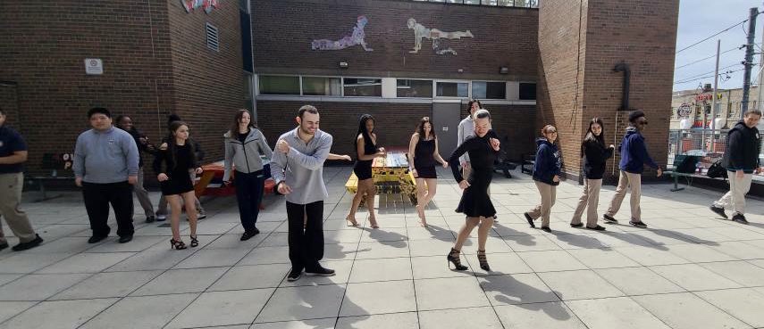 BMTMDance's tweet photo. A fantastic day at BMTM today! Thank you to all who came out to the courtyard to celebrate Cinco de Mayo and our Latin brothers and sisters! #BMTMProud #Blessed ❤️💃🏻🎶 https://t.co/mQaHh0bnpV