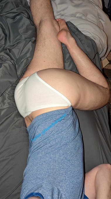 Woke up today a tired and happy butt. 'Bout to do it all again tomorrow :3 https://t.co/InuIakMdJp