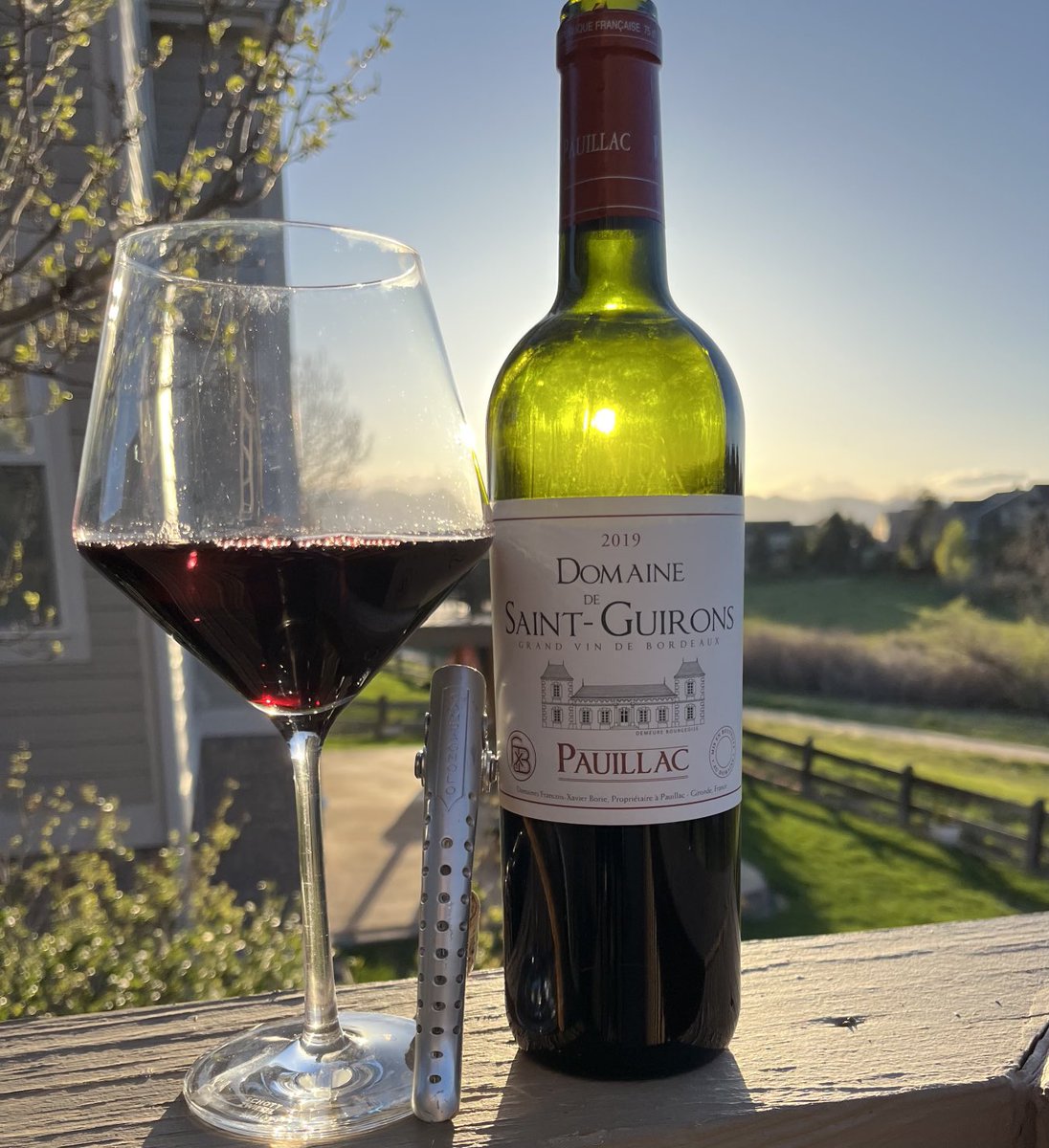 doctorinigo's tweet photo. Great way to finish a busy and challenging week. A wonderful Pauillac opened with my new Campagnolo corkscrew opener😍🍷 https://t.co/4NuAfFnFxA