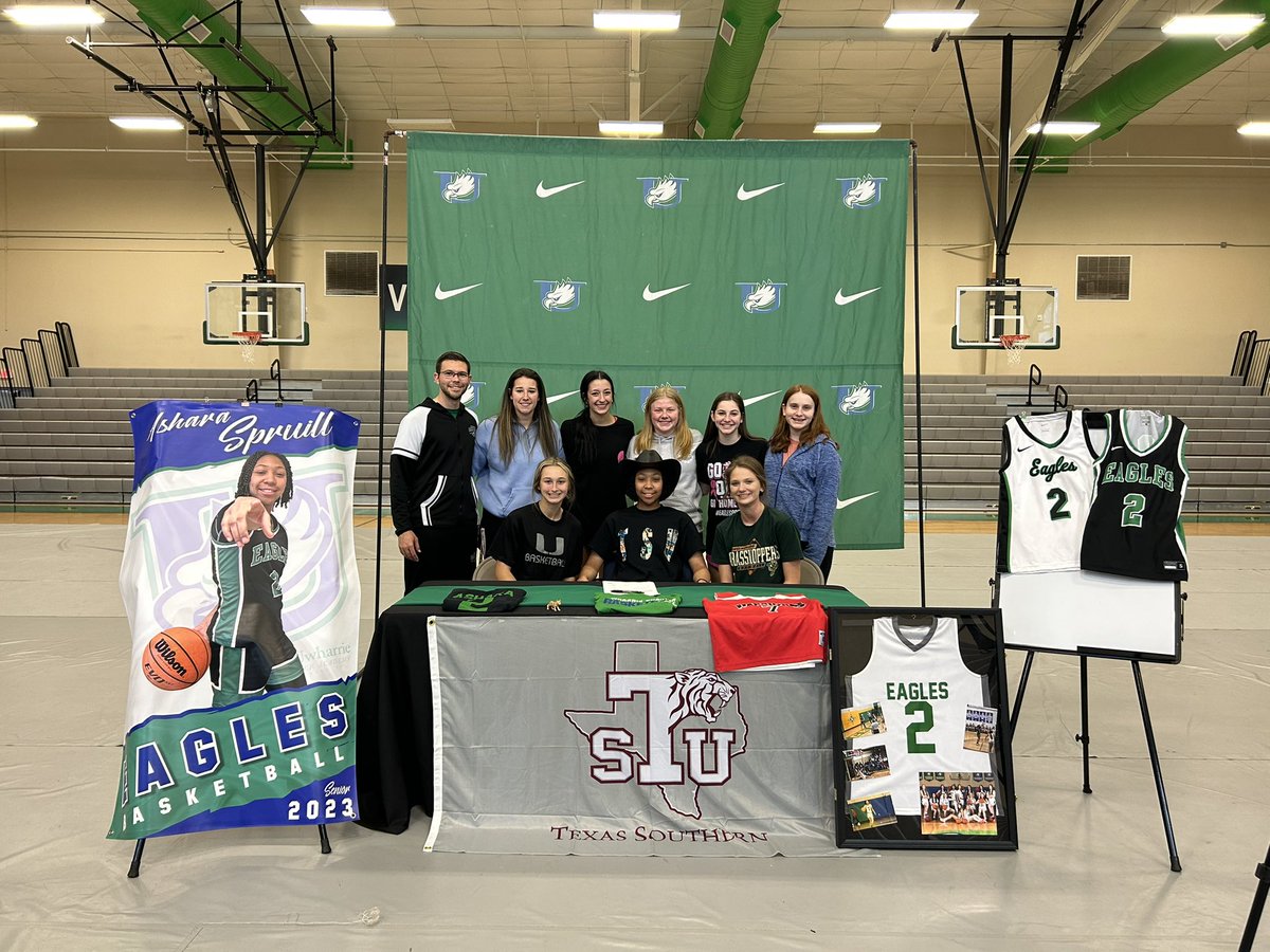 uca_wbb's tweet photo. Congratulations to Ashara Spruill on her official signing with Texas Southern University! First Division 1 player from UCA Women’s Basketball! https://t.co/o9AGymNR1m