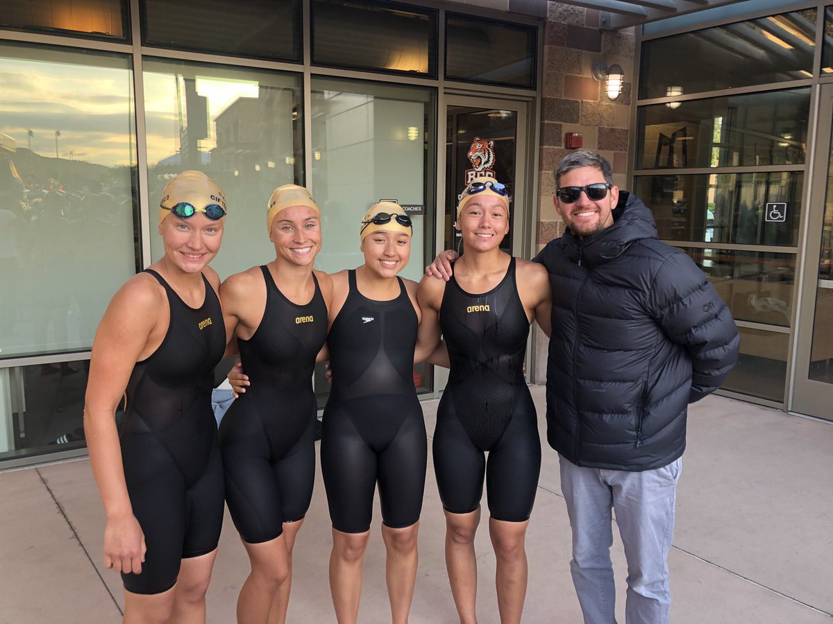 That’s a wrap from riverside and our season. Great job to the gals that swam today. Emily Robertson, Dakota Crandall, Julie Torres, Carolyn Kao