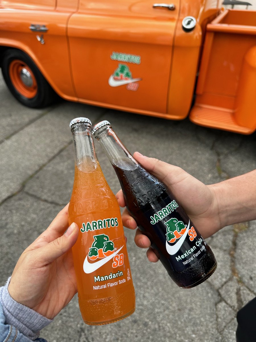 JB0NE_'s tweet photo. Had to come support the #bonesbyjarritos famila! @Jarritos so stoked for the collab with @Nike . Bones By Jarritos always giving back to the community! https://t.co/7wrFLLwS5J