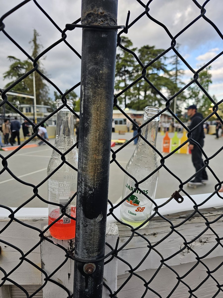 JB0NE_'s tweet photo. Had to come support the #bonesbyjarritos famila! @Jarritos so stoked for the collab with @Nike . Bones By Jarritos always giving back to the community! https://t.co/7wrFLLwS5J