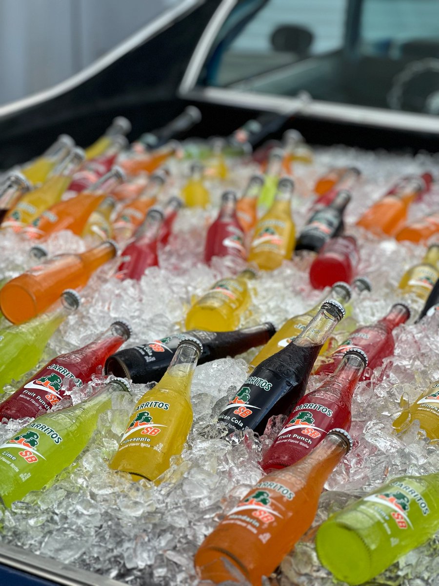 JB0NE_'s tweet photo. Had to come support the #bonesbyjarritos famila! @Jarritos so stoked for the collab with @Nike . Bones By Jarritos always giving back to the community! https://t.co/7wrFLLwS5J