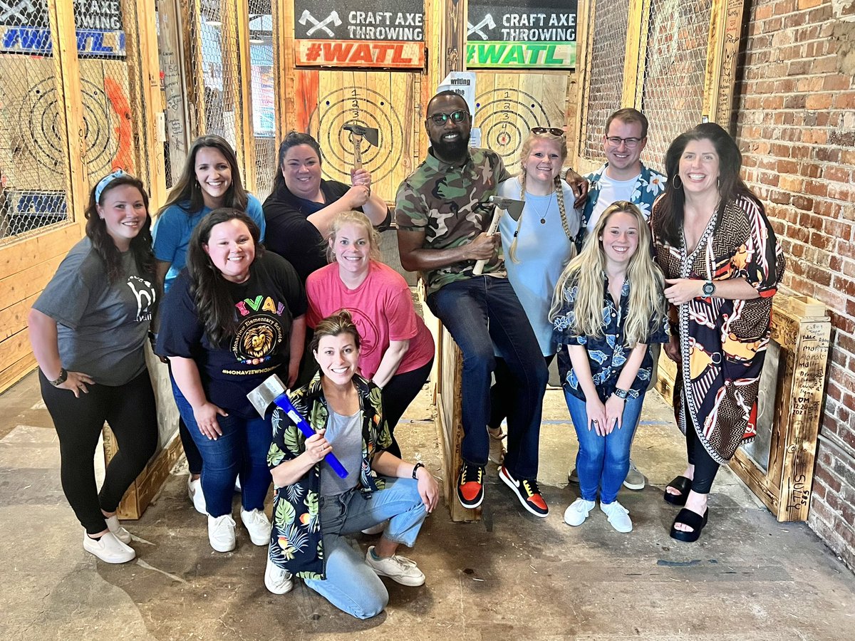 DMQUALLS's tweet photo. 🪓⛏️🦁🪓⛏️🦁
#ProudPrinciPAL @MonaviewES
#MonaviewMoments #MonaviewOnTheMap #TeacherAppreciationWeek2023 #loveSCschools #gcsSTRONG #TeacherAppreciation365 #TeachGCS https://t.co/V4011mujt2