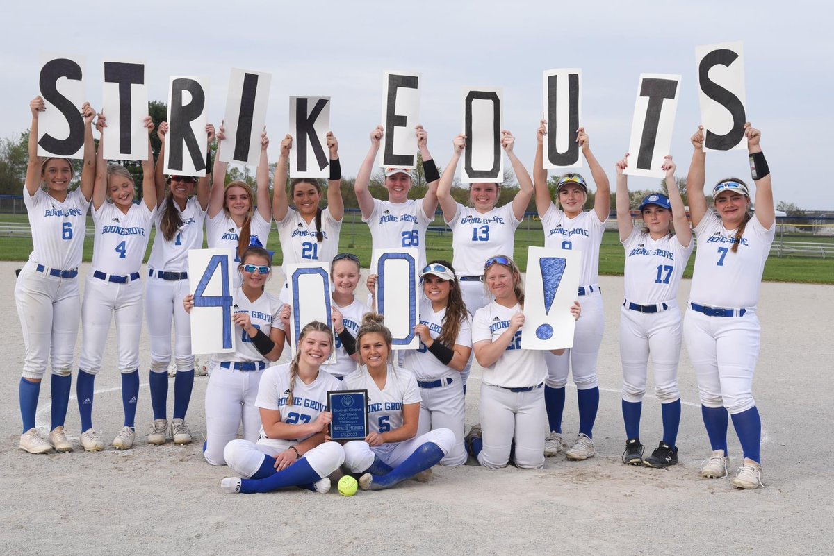 MeinertNatalee's tweet photo. Beyond blessed and grateful to have hit 400 career strikeouts today, couldn’t have done it without my team! https://t.co/Vv38q0jf9z