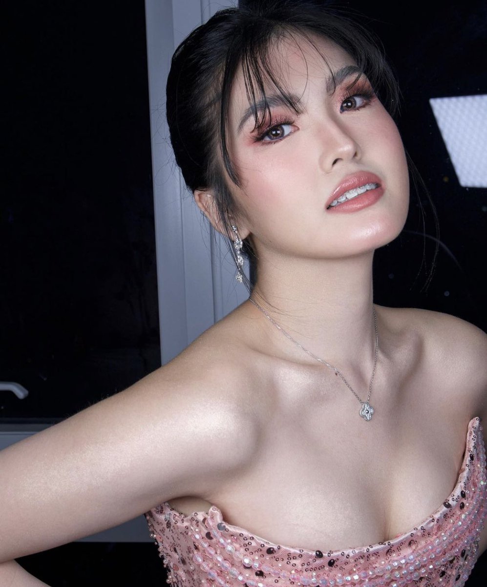 MARSELA MARI GUIA. THATS THE TWEET.