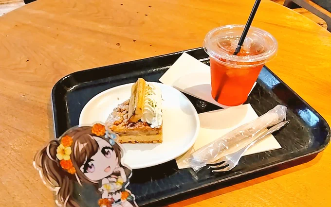 め…しゃんがあげてたケーキの写真を特定して食べに来ました…(こわ!)