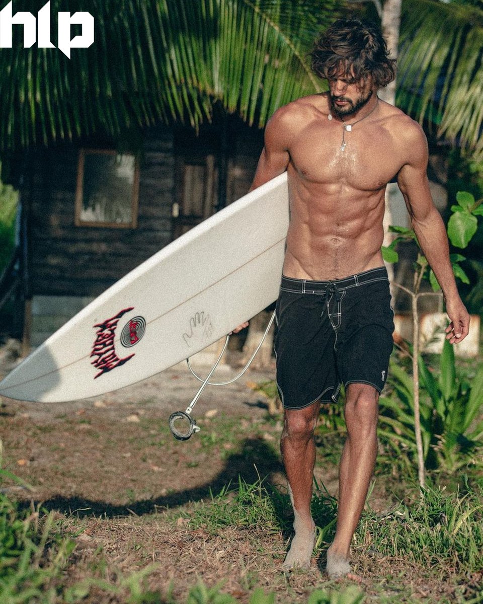 homensdelinguap's tweet photo. It's time to surf with the gorgeous Brazilian model Marlon Teixeira 💥💥🇧🇷 Photo: Kaique Silva 💯
https://t.co/wcKAMYM9nW

#marlonteixeira
#malemodelling #malemodel #brazilianmodel
#mensfashion #highfashionmen
#surf #surfing #surfboard
#mentawaiislands #indodream #goodvibesonly https://t.co/SKULgu6oBU
