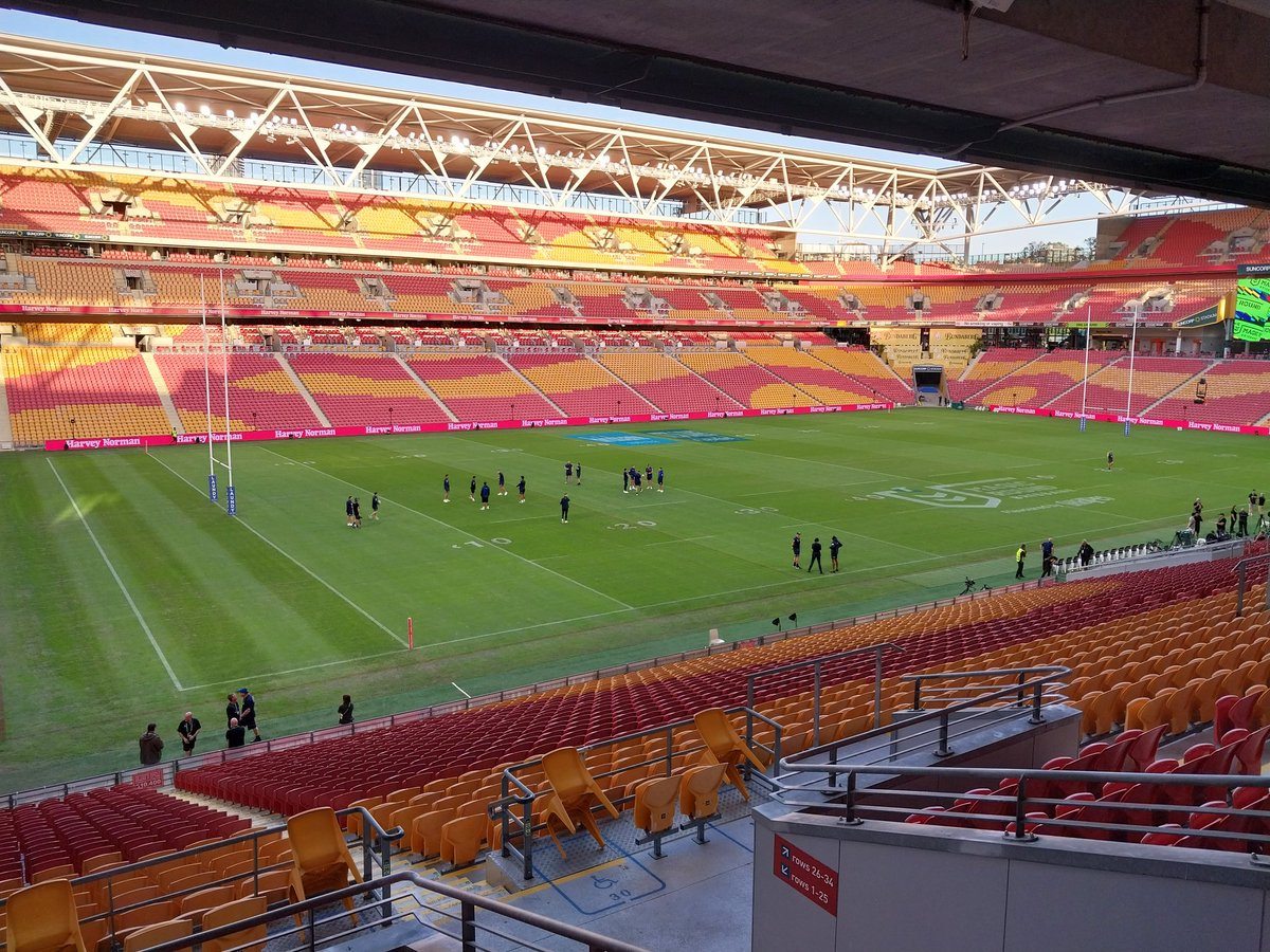 Absolute thrill calling the Bulldogs Vs Raiders to open Magic Round 2023 on SEN alongside @ScottSattler13 & Mat Rogers. Looking forward to bringing it home on Sunday evening for the Titans Vs Eels. As always, catch all the action on SEN 
@1170sen
@SENQLD
@SENGoldCoast 
🏈