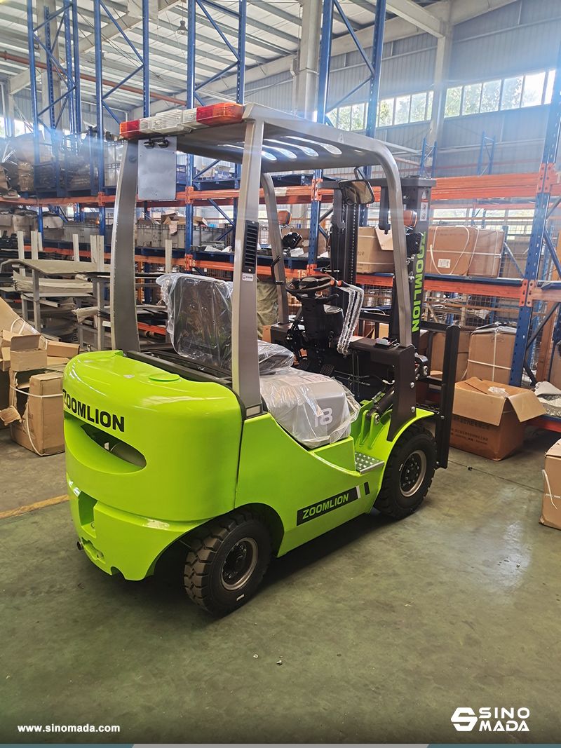 #ZOOMLION 1 unit FD18 Forklift & 1 unit DB15 Pallet Handler were being loaded and exported to our customer in Uzbekistan.
#Forklift #PalletHandler #ForkliftTruck #ForkliftParts #ForkliftBattery #LogisticsMachinery