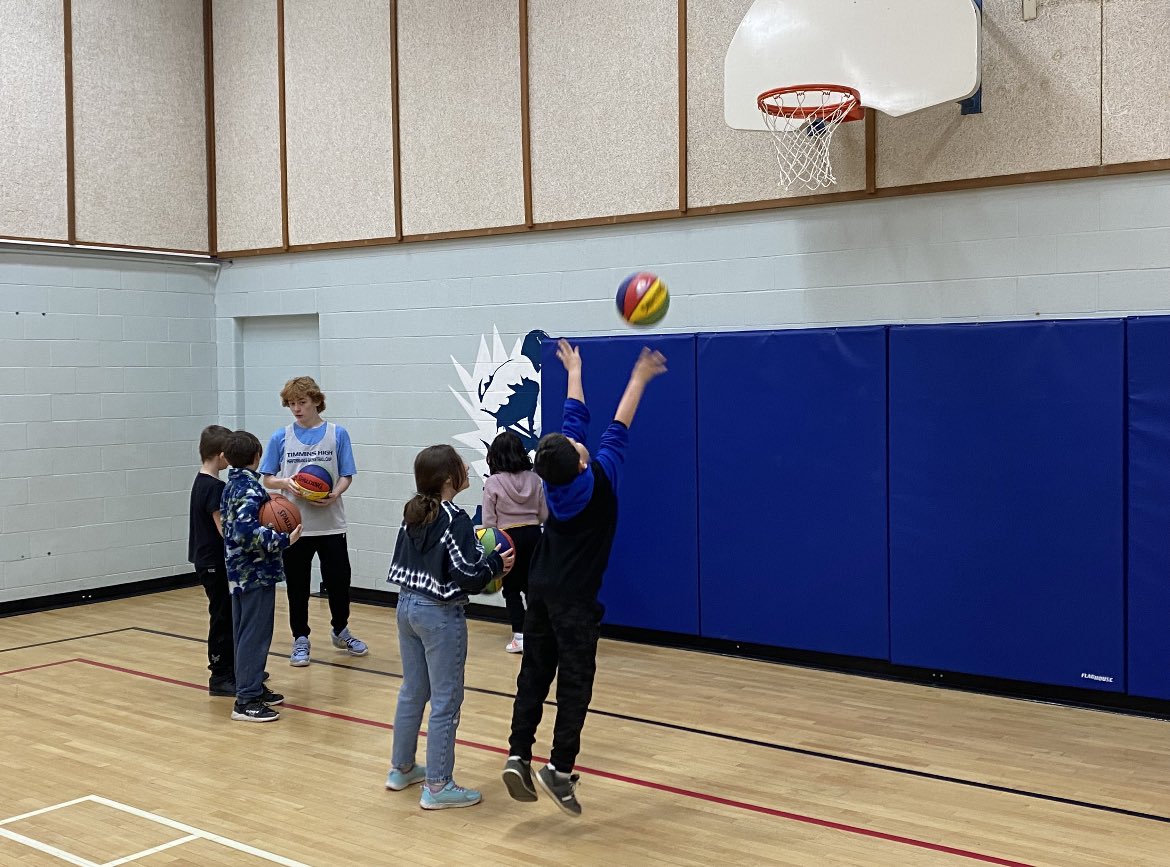 Thank you very much to Schumacher Public School teacher Sarah Myllymaki and her class for having us join them today! #timminshighbasketball #timminshigh