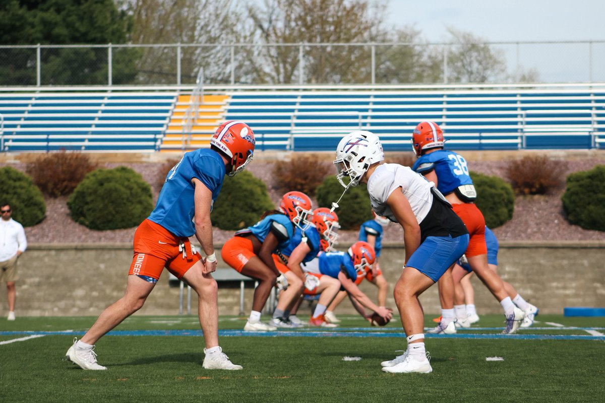 UW-Platteville Football tweet media