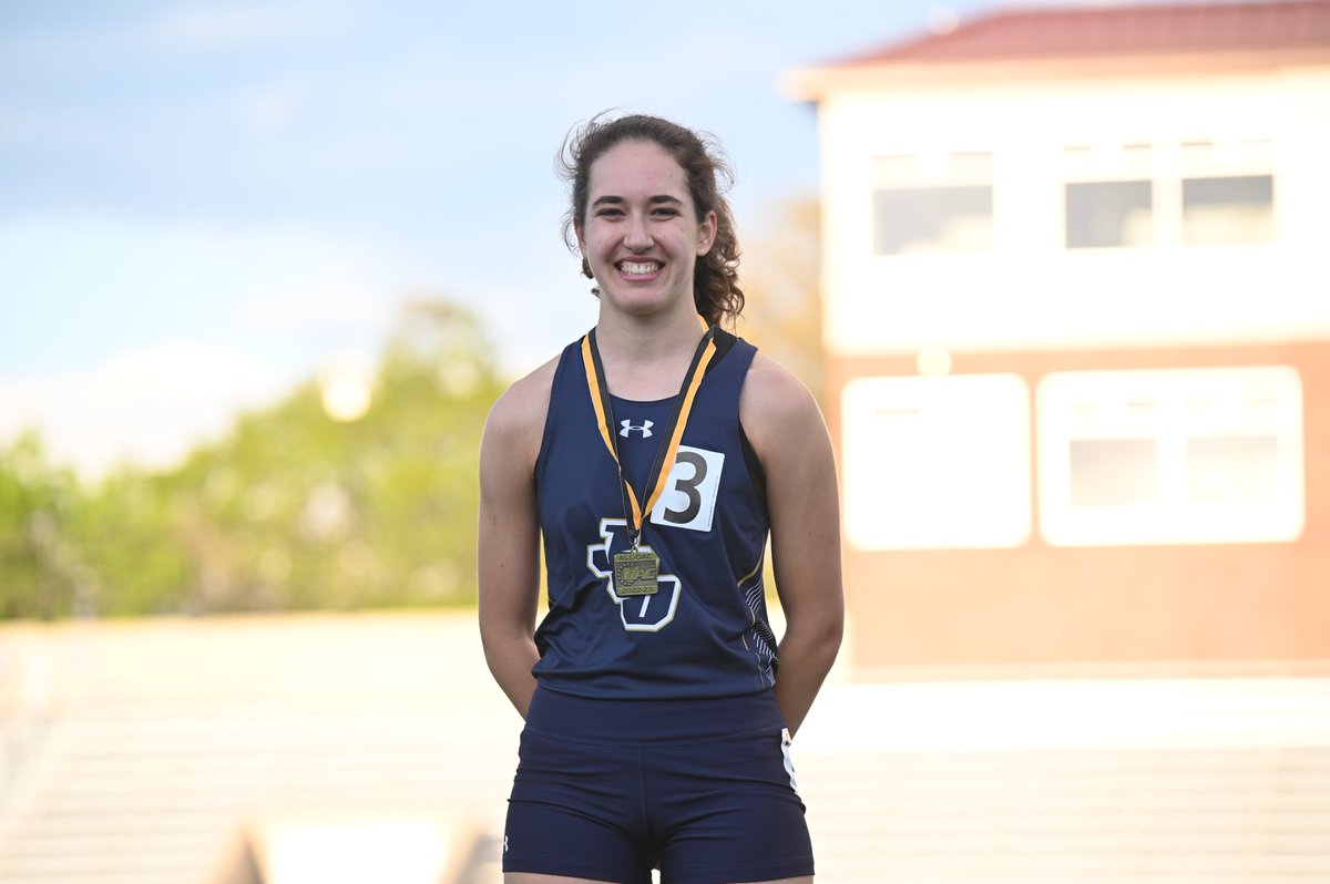 jcusports's tweet photo. WT&amp;F: Esper's effort on her 22nd birthday plus a bevy of All-OAC efforts by the sprinters (led by Genevieve Arnold with 4 All-OAC medals) guide JCU to 2nd place at OAC Championships ⚡️

📰https://t.co/ihySiFH3iv
#StreakUp ⚡️ @JCUXCTF https://t.co/Gwy8LbGnFa