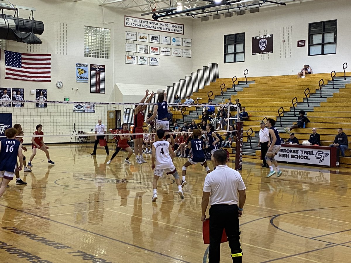 CCSDATHACT1's tweet image. 5A Boys Regional Volleyball: Region 2 - Here at Cherokee Trail as the Cougars fall in the 1st set of the last match of the evening (26-24) to Regis Jesuit. On to Set 2. @CTHSAthletics @aurorasports