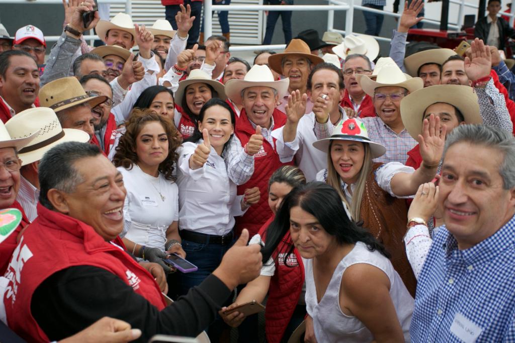 lopezdoriga's tweet photo. "Morena es la plaga que destruye el campo", aseguró Alejandra Del Moral, candidata de la coalición Va por el Estado de México.

https://t.co/GsjsBtez34 https://t.co/CO1qnKwSTa