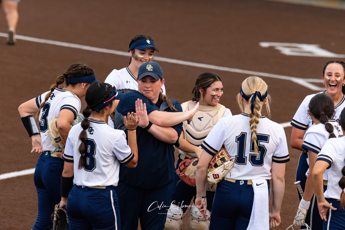 Overcame and conquered. Down goes Los Fresnos.

High 🖐️ 🖐️ 🖐️ all around! On to the next ...

7-6 OC l Navy. Gold. Together.✨