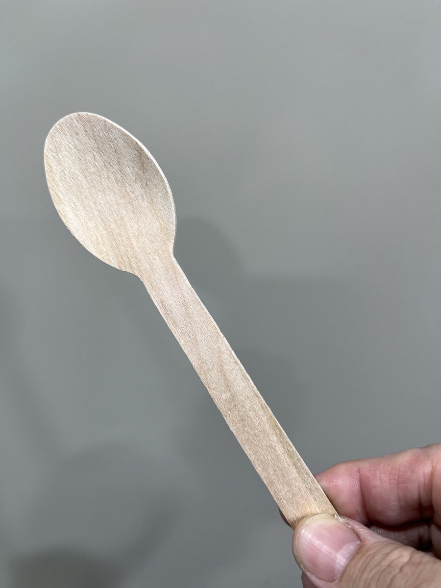 pmens72's tweet photo. Looking forward to another lunch tasting like a paddle pop stick. #BringBackPlastic https://t.co/bQnFiGORNG