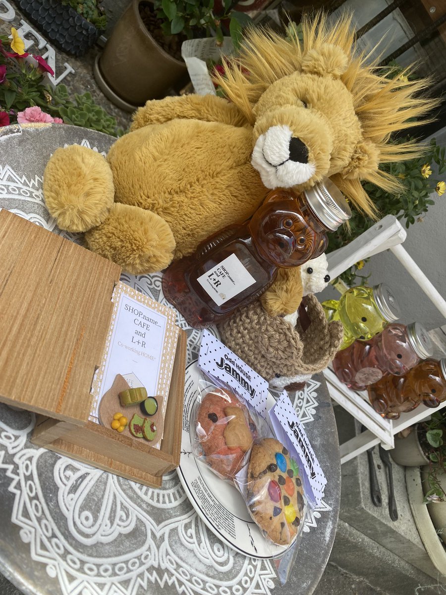 美味しいジャミーさんのオートミールクッキー🍪ご用意してます🤲
 #マチアソビ
の帰りにでもチラッと良かったら寄ってくださいませꕤ︎︎·͜· ︎︎
お待ちしておりますꔛ♡
 #フォトラテ
 #プリントラテ
できます☕️✨️
楽しいので是非ぜひ(っ ॑꒳ ॑c)✨✨